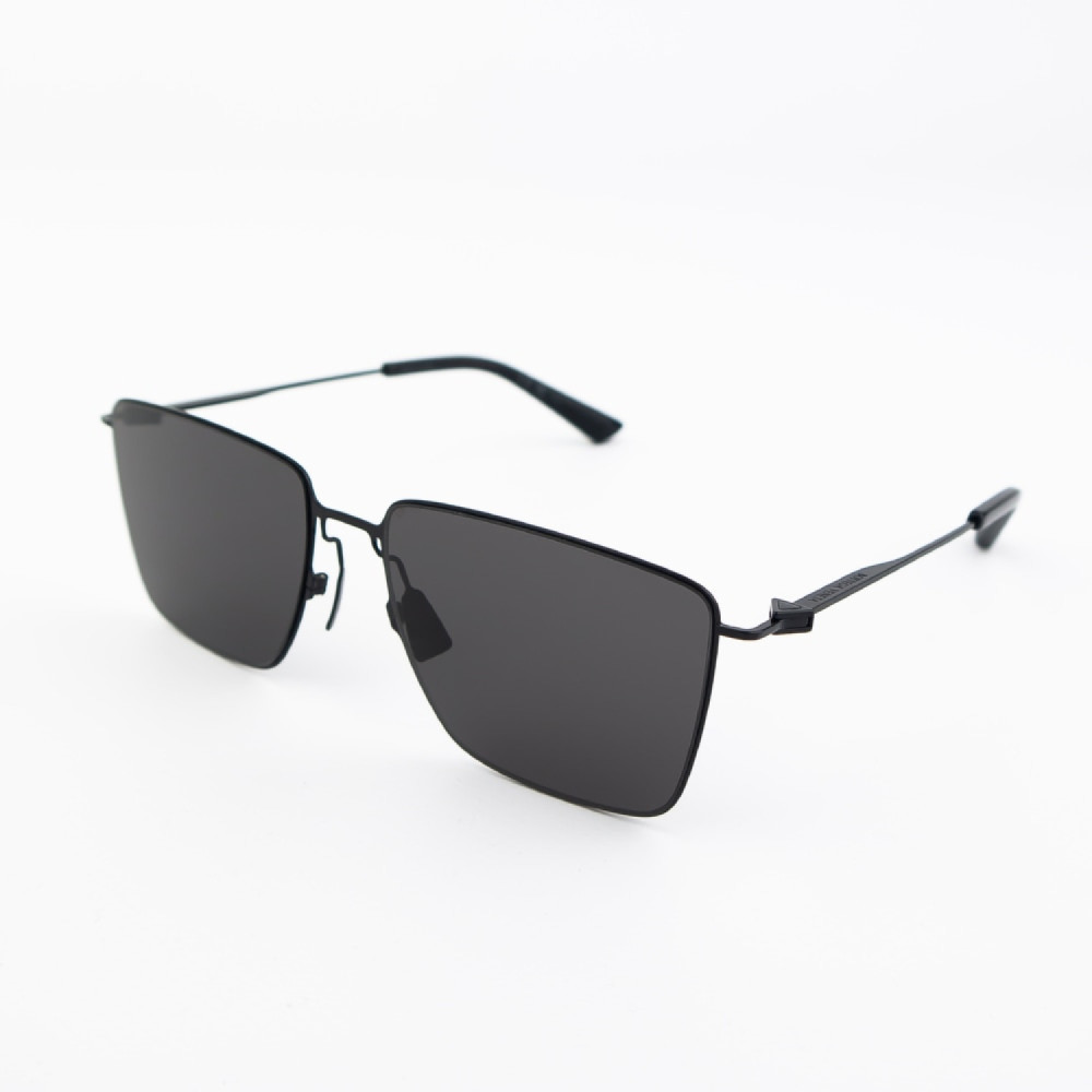 Сонцезахисні окуляри BOTTEGA VENETA BV1267S-001 58